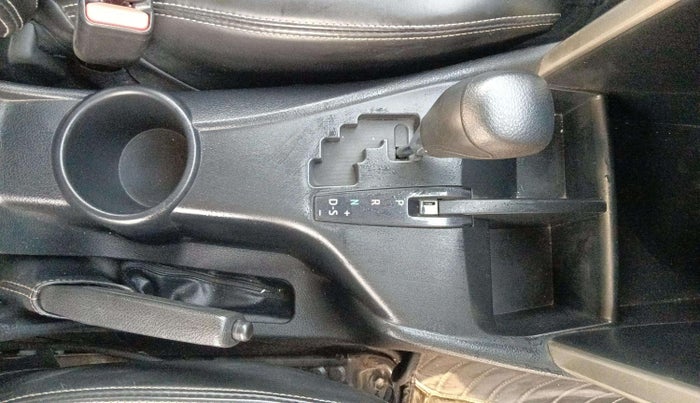 2020 Toyota Innova Crysta 2.7 GX AT 7 STR, Petrol, Automatic, 36,269 km, Gear Lever