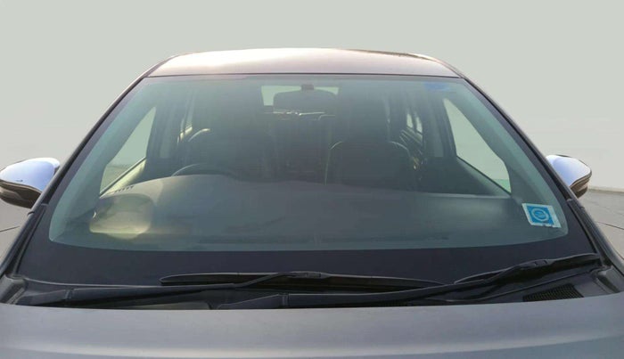 2020 Toyota Innova Crysta 2.7 GX AT 7 STR, Petrol, Automatic, 36,269 km, Front Windshield