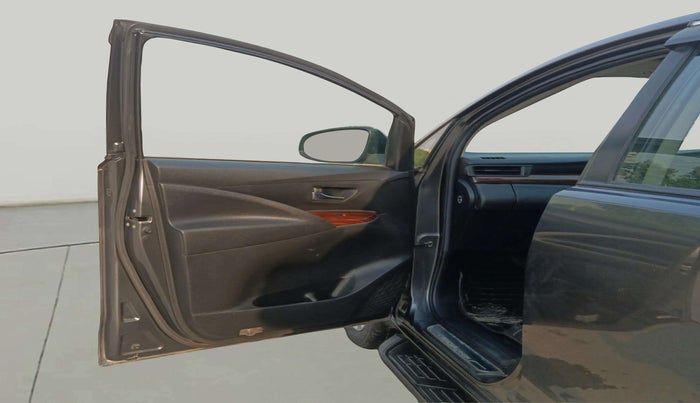 2020 Toyota Innova Crysta 2.7 GX AT 7 STR, Petrol, Automatic, 36,269 km, LHS Front Door