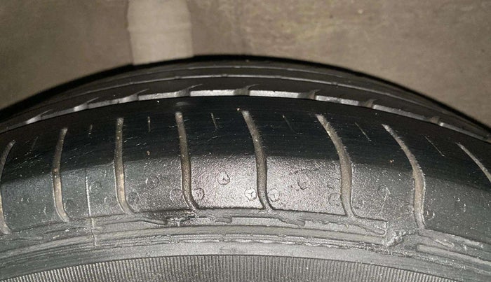 2019 Honda WR-V 1.2L I-VTEC VX MT, CNG, Manual, 44,066 km, Right Rear Tyre Tread