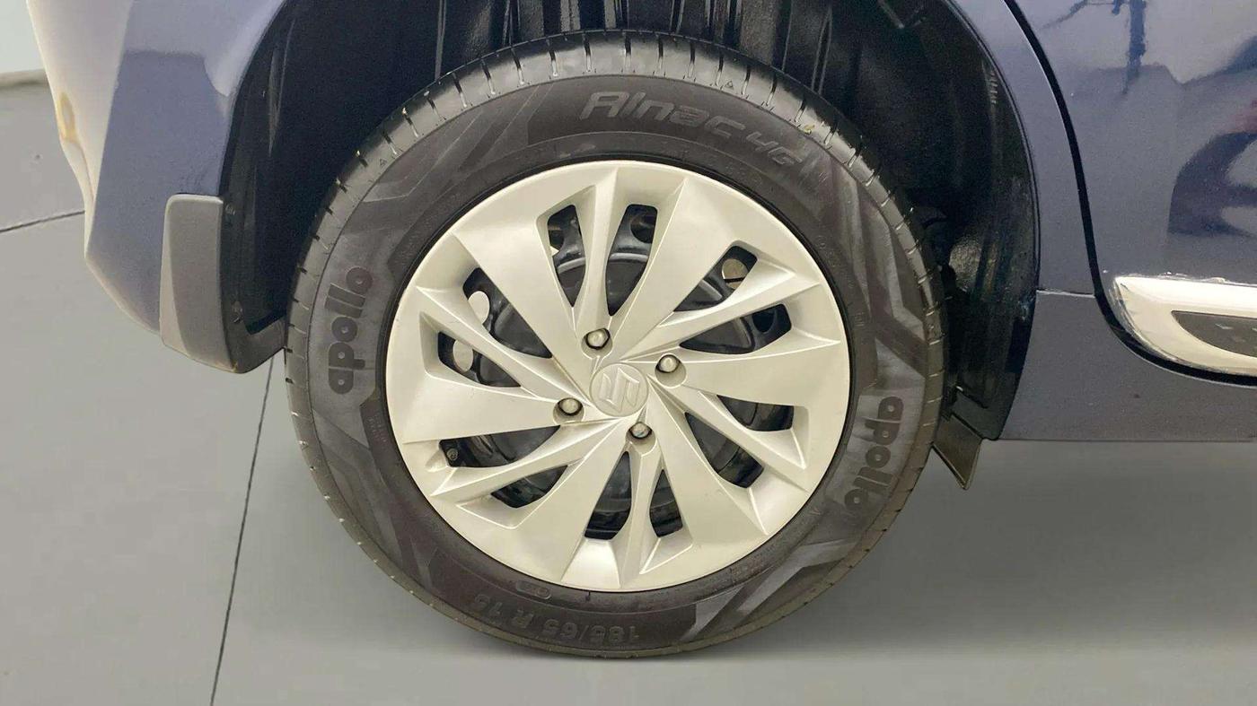2023 Maruti Baleno DELTA PETROL 1.2, Petrol, Manual, 16,558 km, Right Rear Wheel