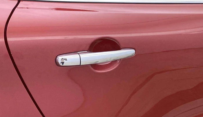 2020 Maruti Baleno ZETA PETROL 1.2, Petrol, Manual, 30,895 km, Right rear door - Minor scratches