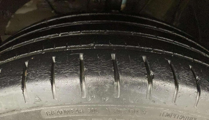 2020 Maruti Baleno ZETA PETROL 1.2, Petrol, Manual, 30,895 km, Left Front Tyre Tread