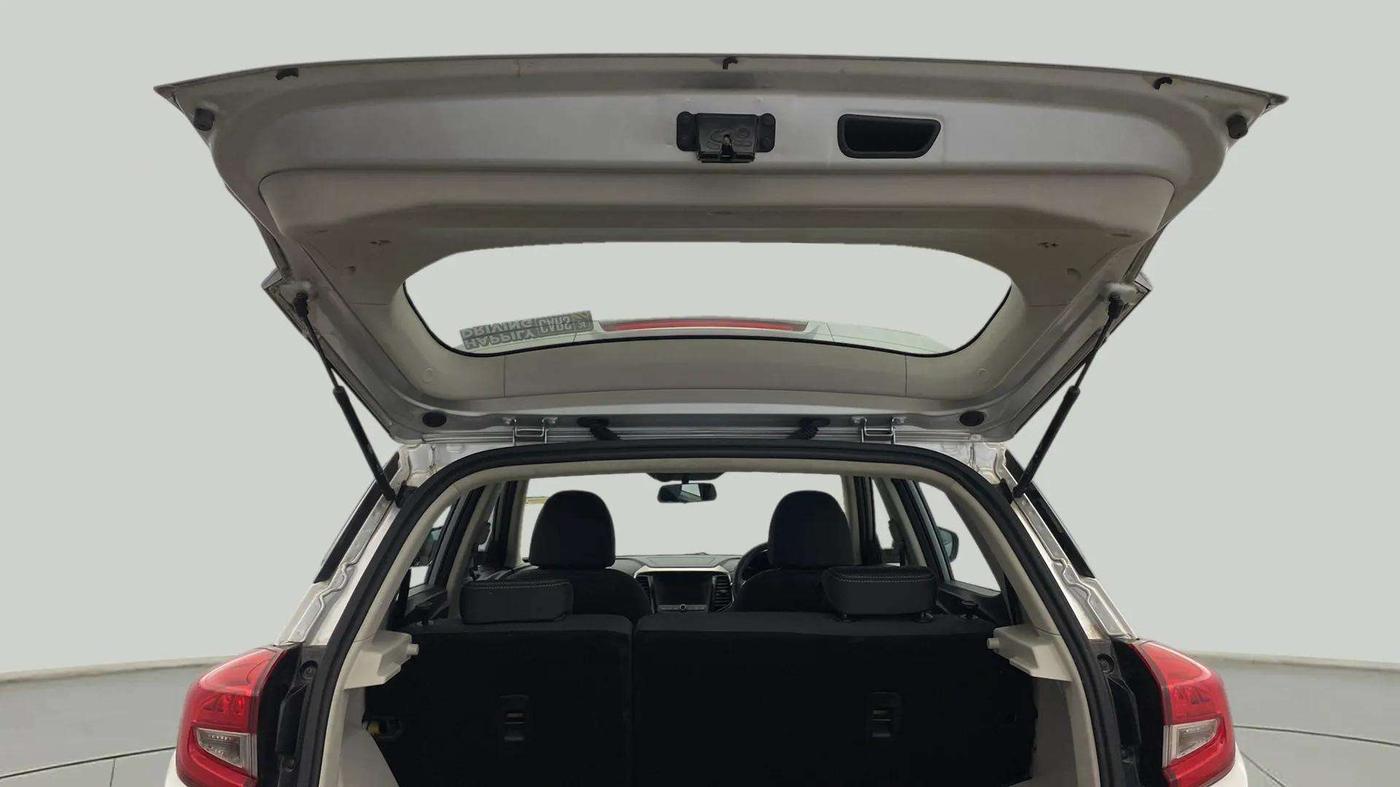 2022 Mahindra XUV300 W8 1.5 DIESEL, Diesel, Manual, 29,953 km, Boot Door Open