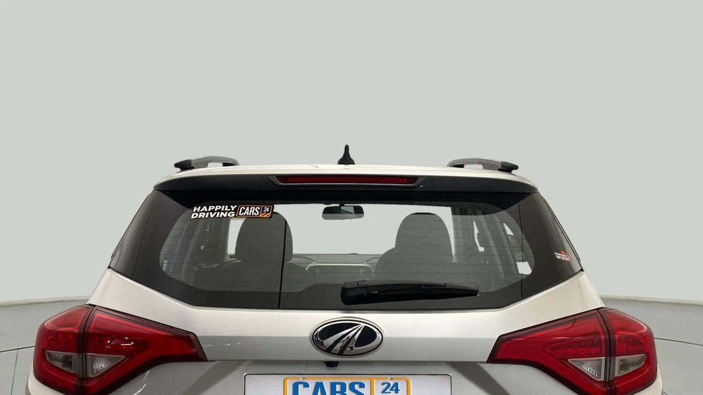 2022 Mahindra XUV300 W8 1.5 DIESEL, Diesel, Manual, 29,953 km, Rear Windshield