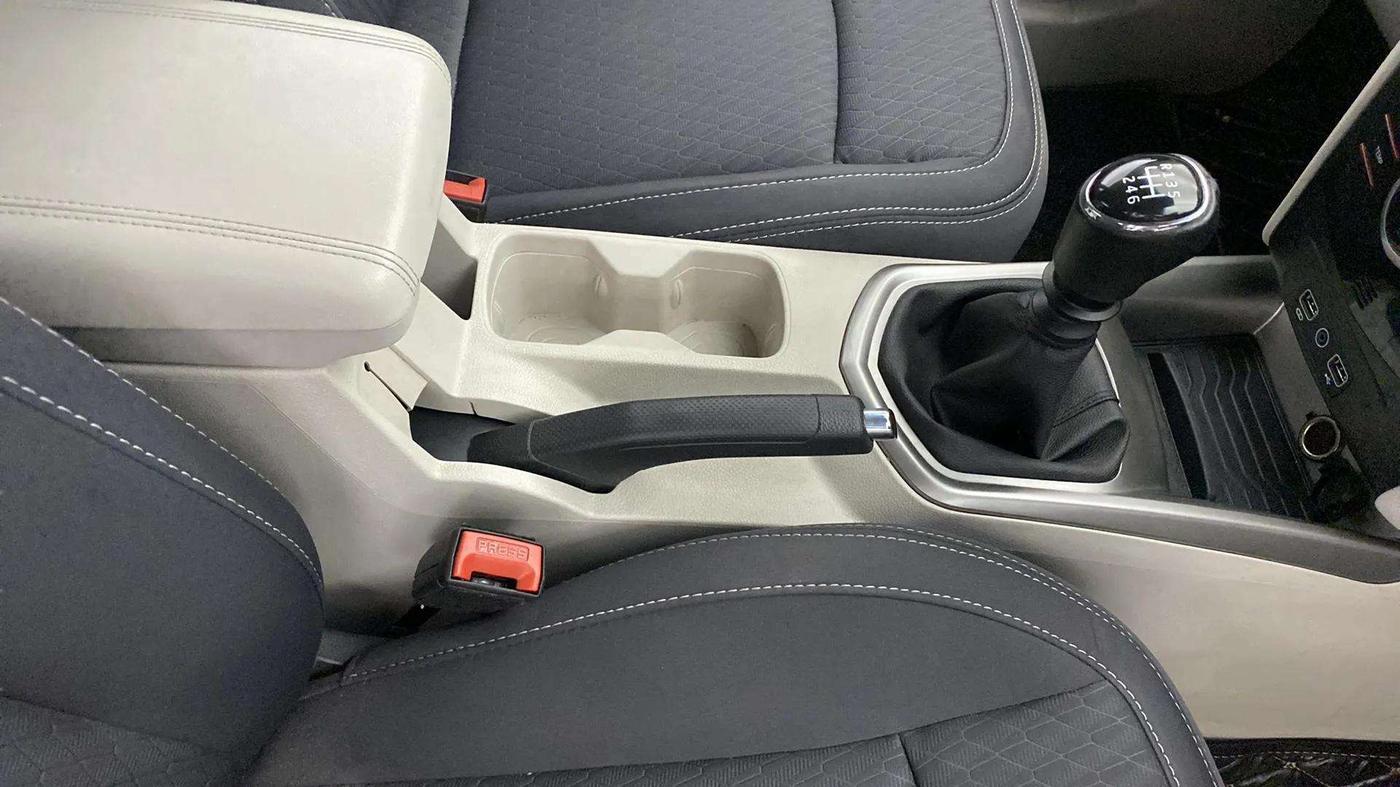 2022 Mahindra XUV300 W8 1.5 DIESEL, Diesel, Manual, 29,953 km, Gear Lever