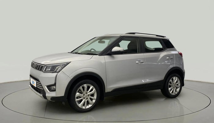 2022 Mahindra XUV300 W8 1.5 DIESEL, Diesel, Manual, 29,776 km, Left Front Diagonal