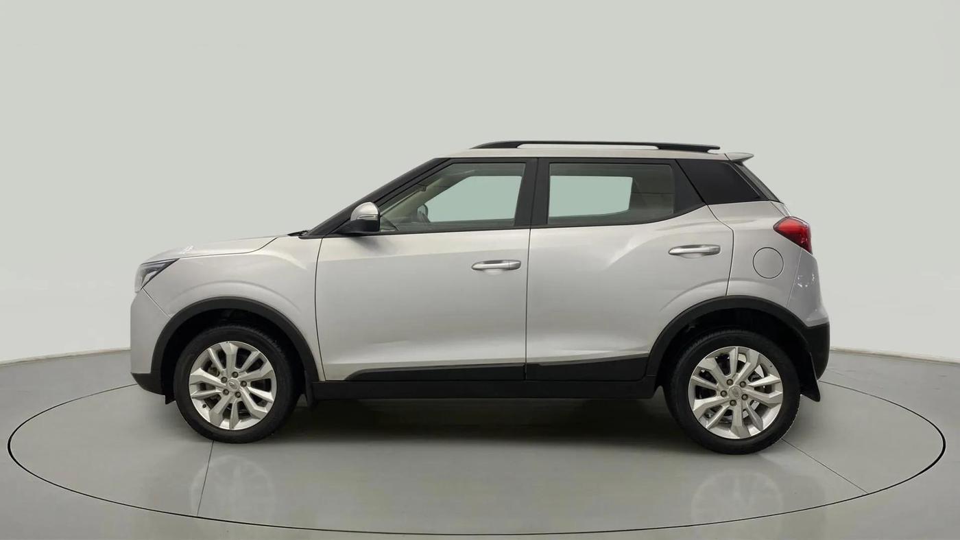 2022 Mahindra XUV300 W8 1.5 DIESEL, Diesel, Manual, 29,953 km, Left Side