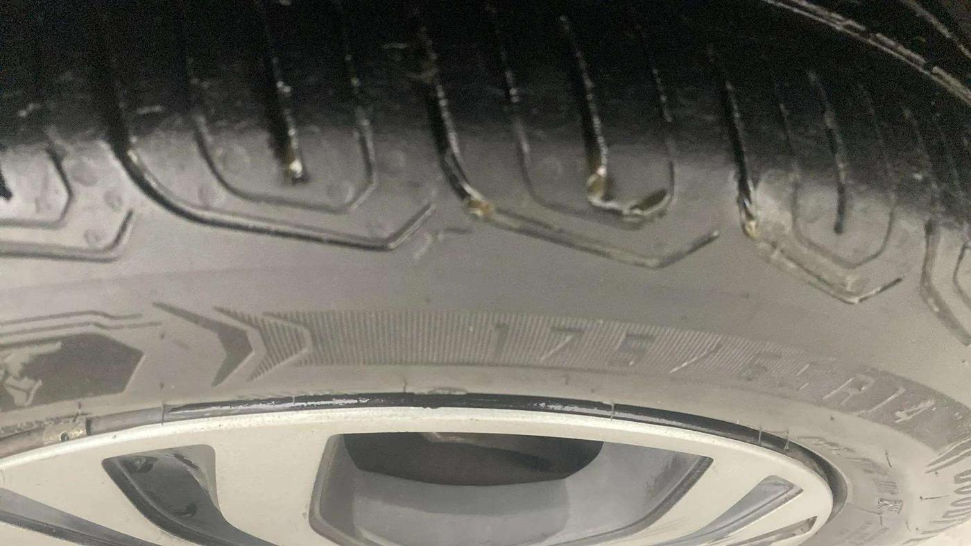 2022 Tata TIGOR XZ PLUS CNG, CNG, Manual, 63,712 km, Right Front Tyre Tread