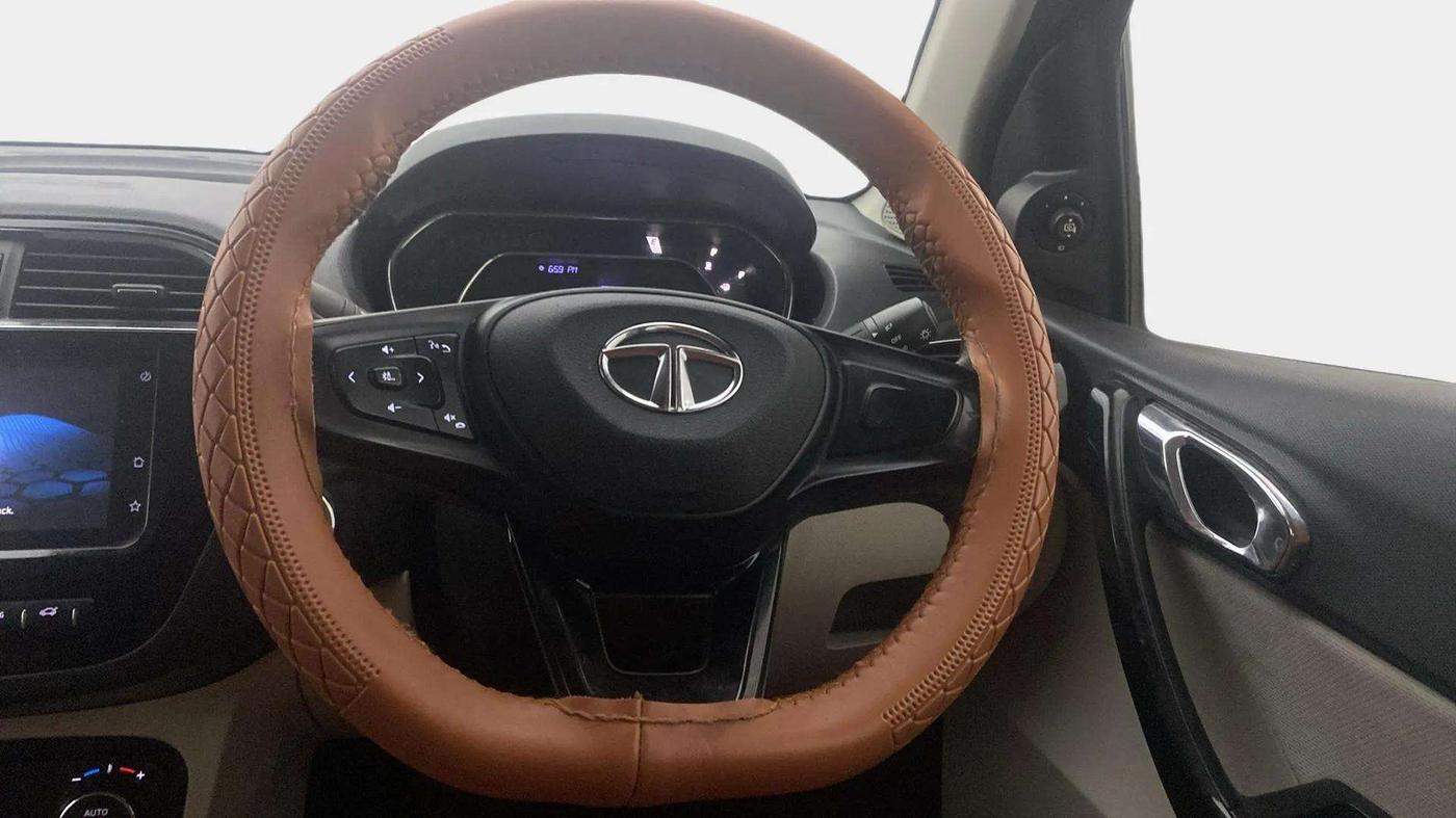 2022 Tata TIGOR XZ PLUS CNG, CNG, Manual, 63,712 km, Steering Wheel Close Up