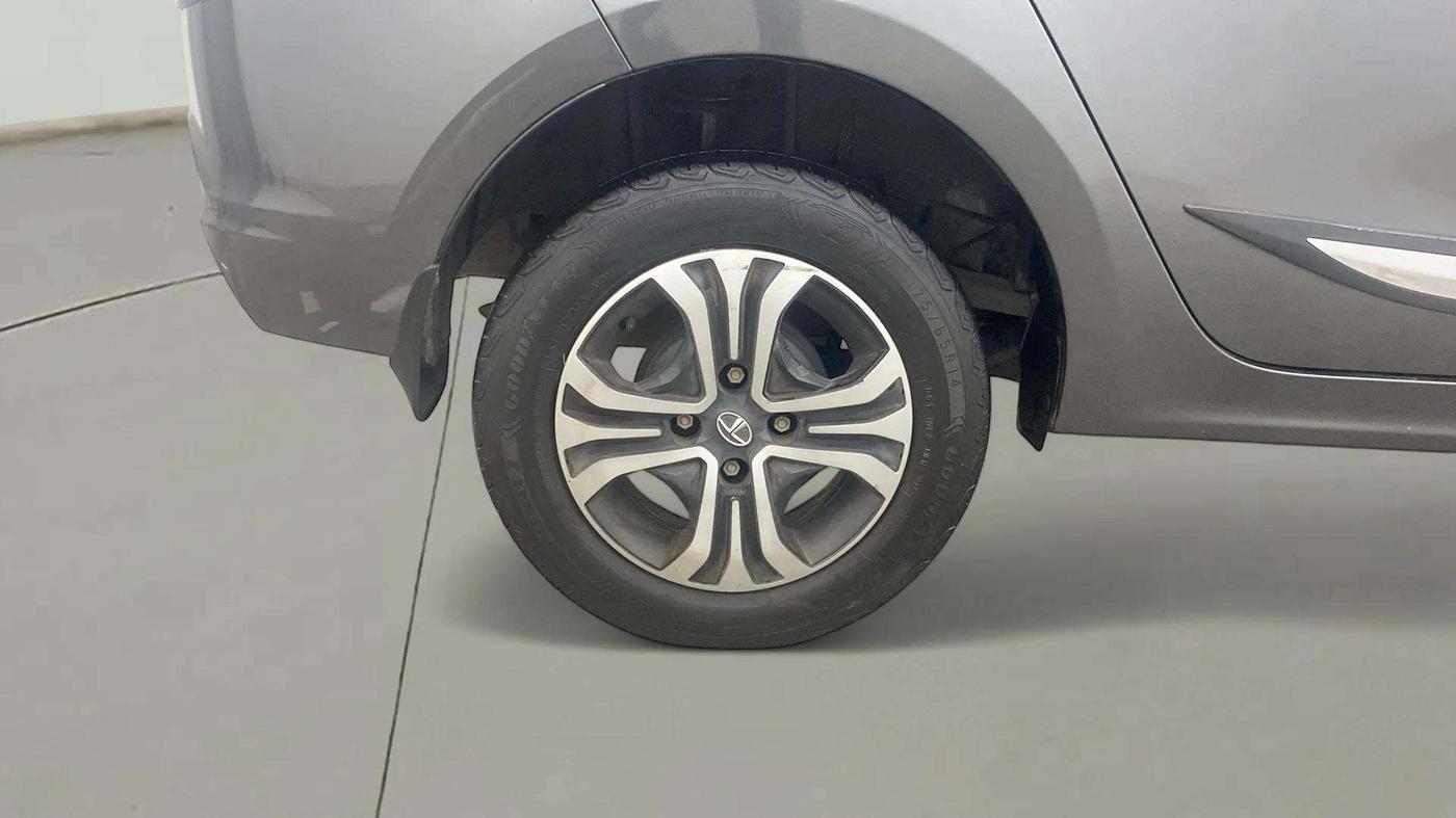 2022 Tata TIGOR XZ PLUS CNG, CNG, Manual, 63,712 km, Right Rear Wheel