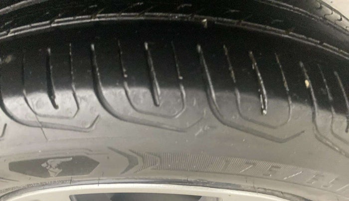 2022 Tata TIGOR XZ PLUS CNG, CNG, Manual, 63,712 km, Left Rear Tyre Tread