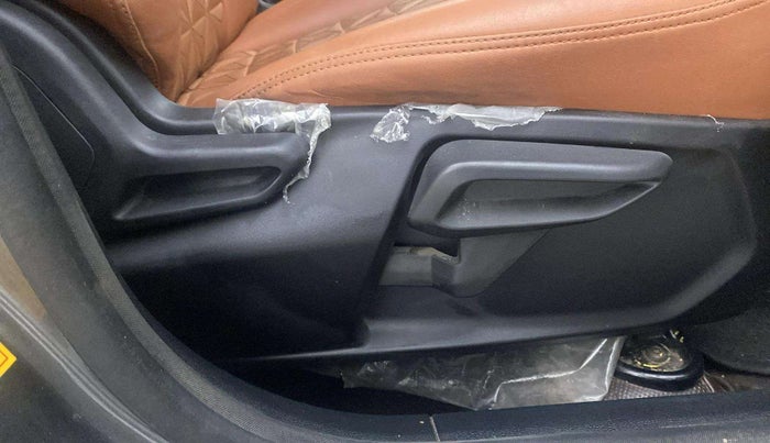 2022 Tata TIGOR XZ PLUS CNG, CNG, Manual, 63,712 km, Driver Side Adjustment Panel