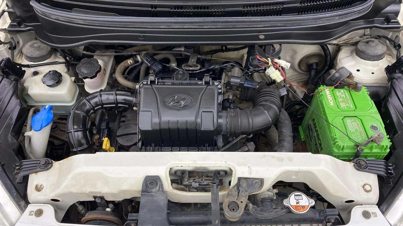 2018 Hyundai Eon ERA +, Petrol, Manual, 45,141 km, Engine View