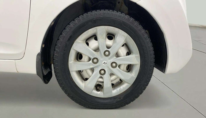 2018 Hyundai Eon ERA +, Petrol, Manual, 45,016 km, Right Front Wheel