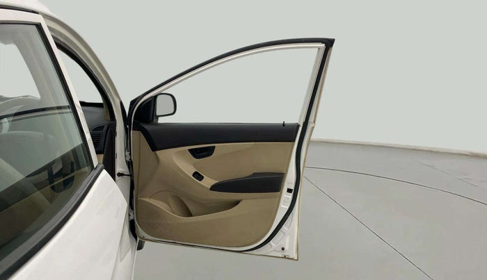 2018 Hyundai Eon ERA +, Petrol, Manual, 45,016 km, RHS Front Door