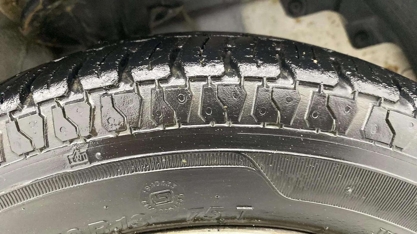 2018 Hyundai Eon ERA +, Petrol, Manual, 45,141 km, Right Front Tyre Tread