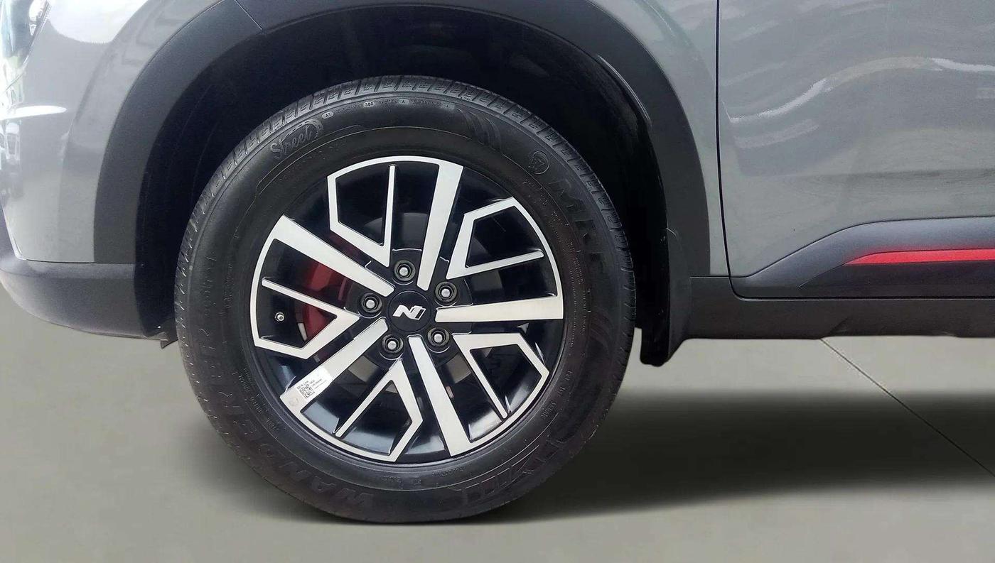 2024 Hyundai VENUE N LINE N8 1.0 TURBO DCT, Petrol, Automatic, 7,568 km, Left Front Wheel