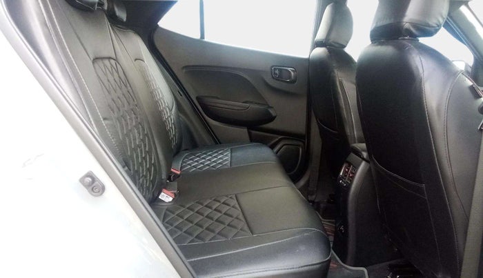 2024 Hyundai VENUE N LINE N8 1.0 TURBO DCT, Petrol, Automatic, 7,568 km, Right Side Rear Door Cabin