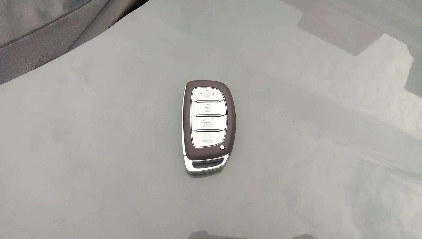 2024 Hyundai VENUE N LINE N8 1.0 TURBO DCT, Petrol, Automatic, 7,568 km, Key Close Up