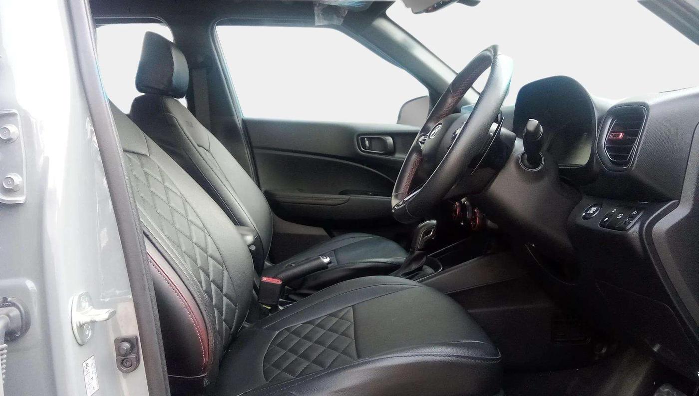 2024 Hyundai VENUE N LINE N8 1.0 TURBO DCT, Petrol, Automatic, 7,568 km, Right Side Front Door Cabin