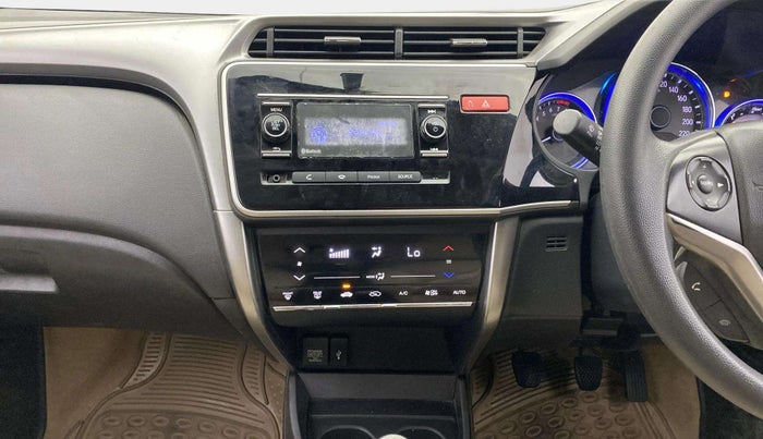 2014 Honda City 1.5L I-VTEC SV, Petrol, Manual, 70,175 km, Dashboard - Minor damage