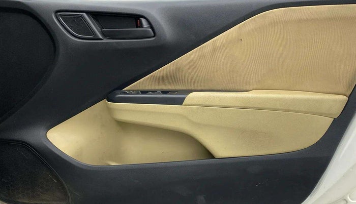 2014 Honda City 1.5L I-VTEC SV, Petrol, Manual, 70,175 km, Driver Side Door Panels Control