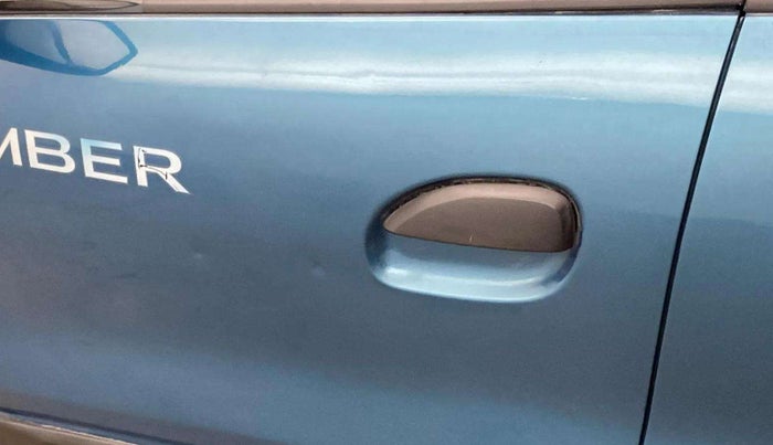 2021 Renault Kwid CLIMBER 1.0 (O), Petrol, Manual, 36,195 km, Front passenger door - Slightly dented