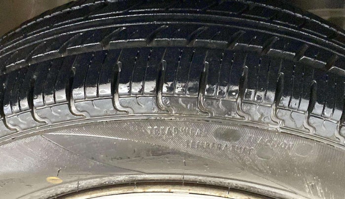 2021 Maruti New Wagon-R LXI CNG 1.0, CNG, Manual, 79,651 km, Right Front Tyre Tread