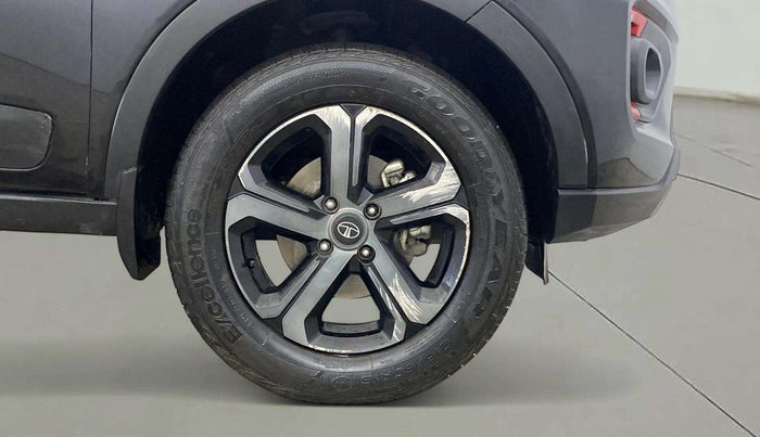 2023 Tata NEXON XZA PLUS LUX SUNROOF RED DARK PETROL, Petrol, Automatic, 20,383 km, Right Front Wheel