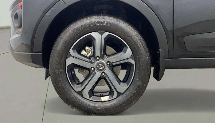 2023 Tata NEXON XZA PLUS LUX SUNROOF RED DARK PETROL, Petrol, Automatic, 20,383 km, Left Front Wheel
