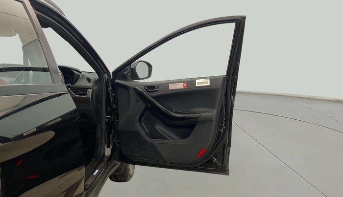 2023 Tata NEXON XZA PLUS LUX SUNROOF RED DARK PETROL, Petrol, Automatic, 20,383 km, RHS Front Door