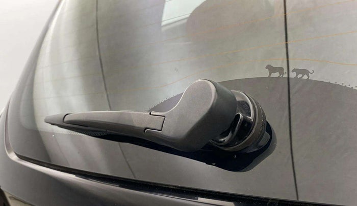 2023 Tata NEXON XZA PLUS LUX SUNROOF RED DARK PETROL, Petrol, Automatic, 20,383 km, Rear Wiper