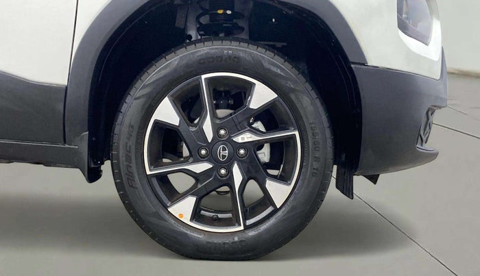 2024 Tata PUNCH Creative Plus (S) AMT, Petrol, Automatic, 3,781 km, Right Front Wheel
