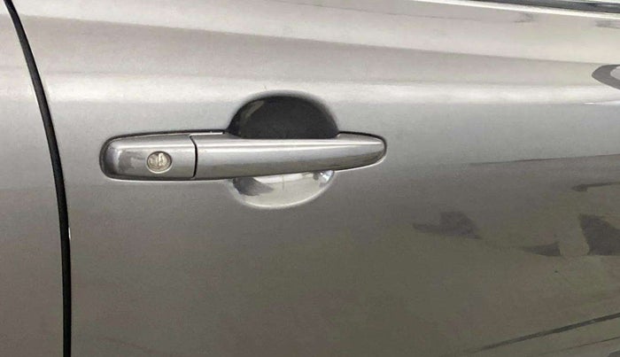 2017 Maruti Baleno DELTA PETROL 1.2, Petrol, Manual, 24,761 km, Driver-side door - Minor scratches