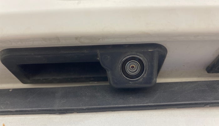 2022 Volkswagen VIRTUS HIGHLINE TSI 1.0 AT, Petrol, Automatic, 28,552 km, Parking Camera