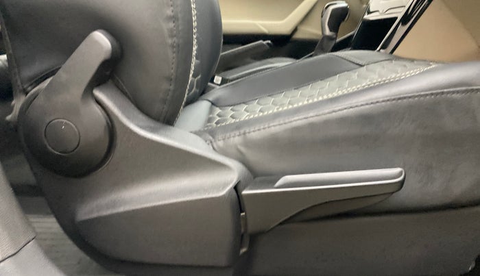 2022 Volkswagen VIRTUS HIGHLINE TSI 1.0 AT, Petrol, Automatic, 28,552 km, Driver Side Adjustment Panel