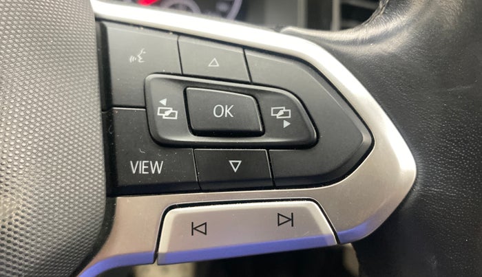 2022 Volkswagen VIRTUS HIGHLINE TSI 1.0 AT, Petrol, Automatic, 28,552 km, Adaptive Cruise Control