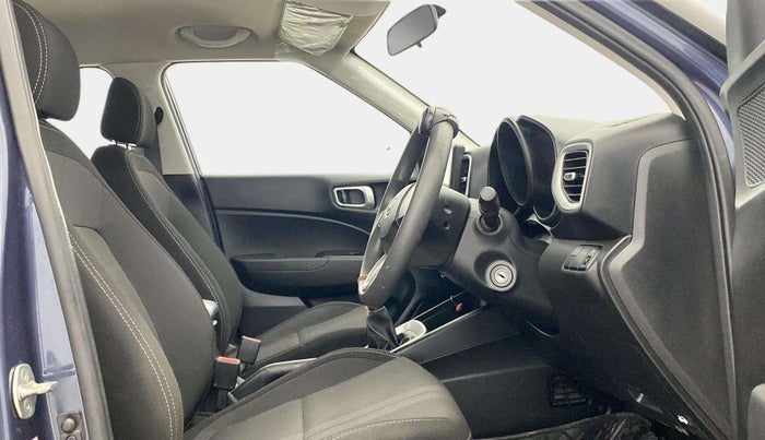 2021 Hyundai VENUE S 1.2, Petrol, Manual, 29,335 km, Right Side Front Door Cabin