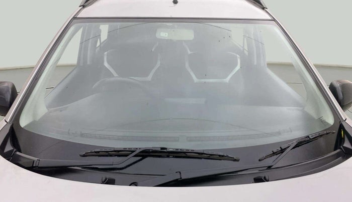 2021 Maruti XL6 ZETA MT, Petrol, Manual, 50,077 km, Front Windshield