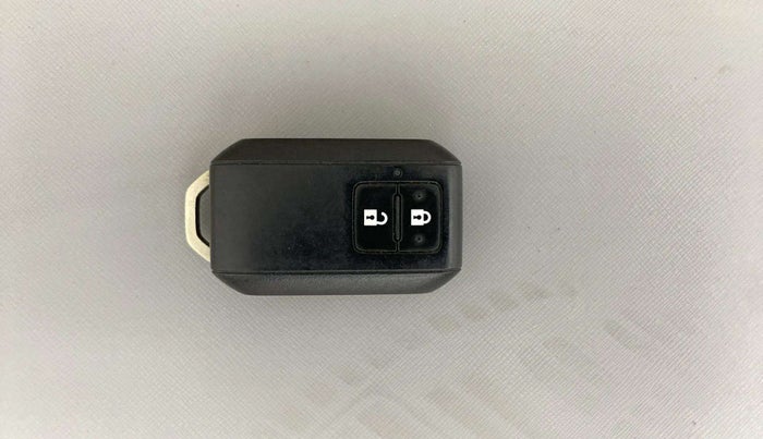 2021 Maruti XL6 ZETA MT, Petrol, Manual, 50,077 km, Key Close Up