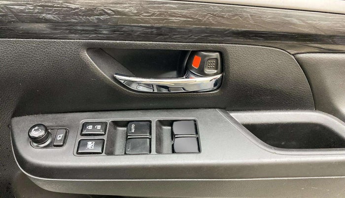 2021 Maruti XL6 ZETA MT, Petrol, Manual, 50,077 km, Driver Side Door Panels Control