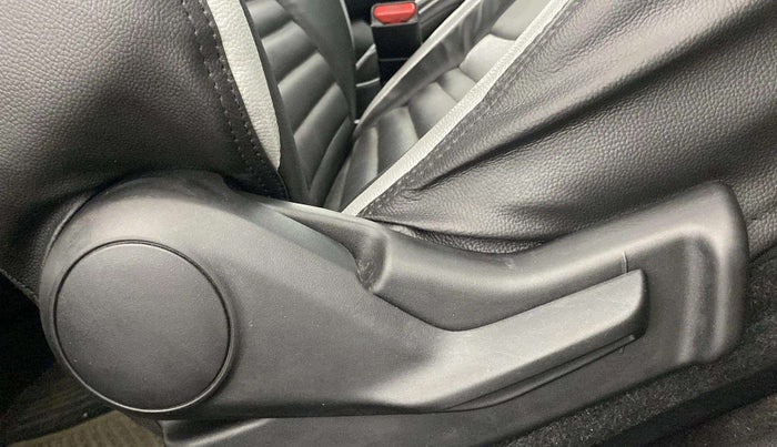 2017 Maruti Baleno DELTA PETROL 1.2, Petrol, Manual, 71,076 km, Driver Side Adjustment Panel