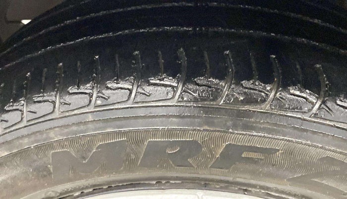2017 Maruti Baleno DELTA PETROL 1.2, Petrol, Manual, 71,076 km, Left Rear Tyre Tread
