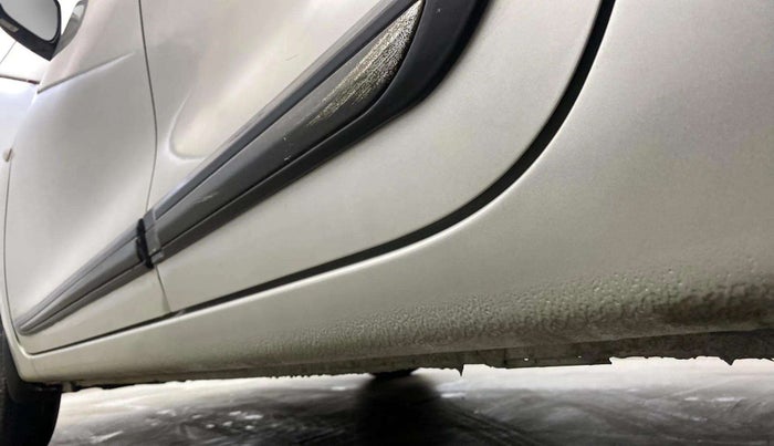 2019 Maruti Dzire LXI, Petrol, Manual, 48,359 km, Left running board - Minor scratches