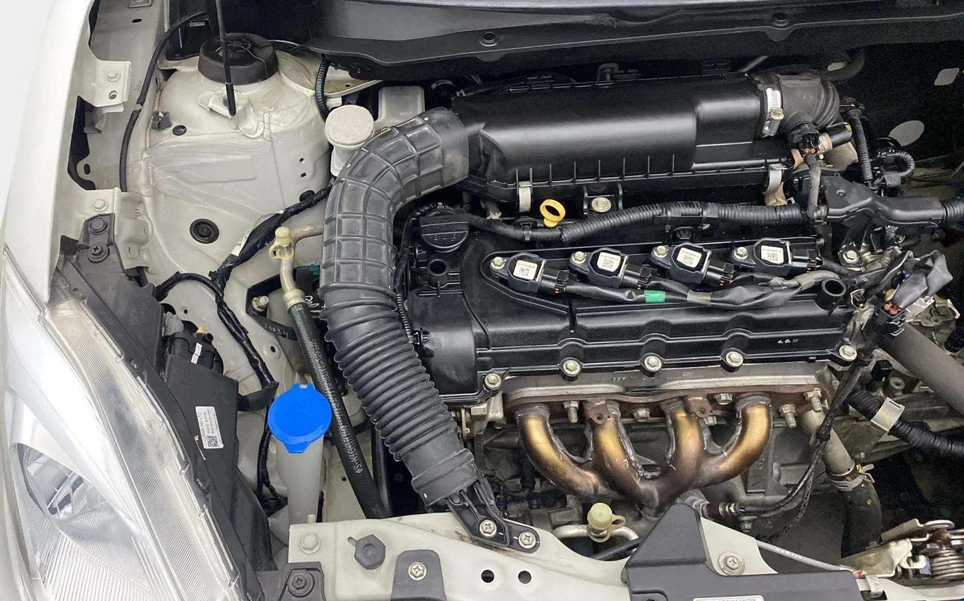 2019 Maruti Dzire LXI, Petrol, Manual, 48,483 km, Engine View - Right