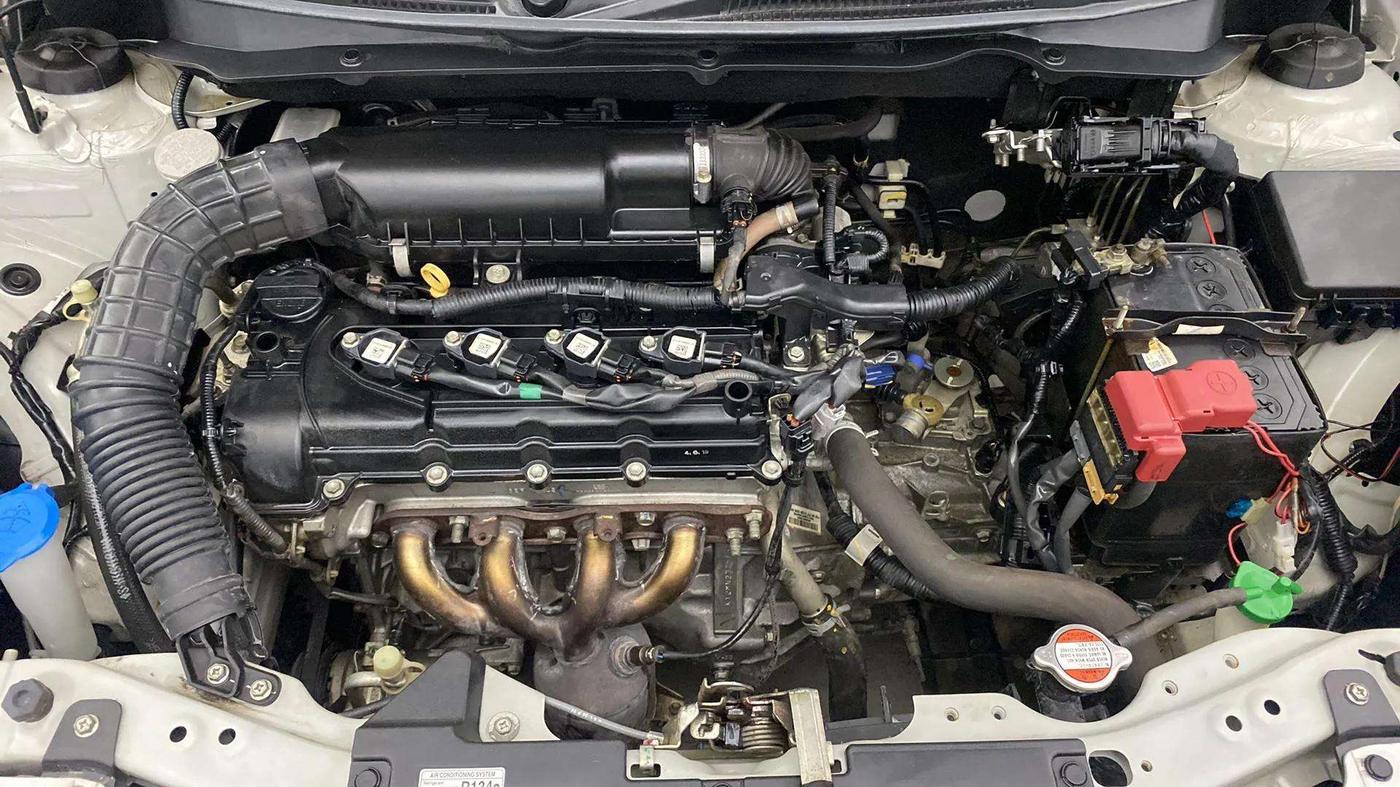2019 Maruti Dzire LXI, Petrol, Manual, 48,483 km, Engine View