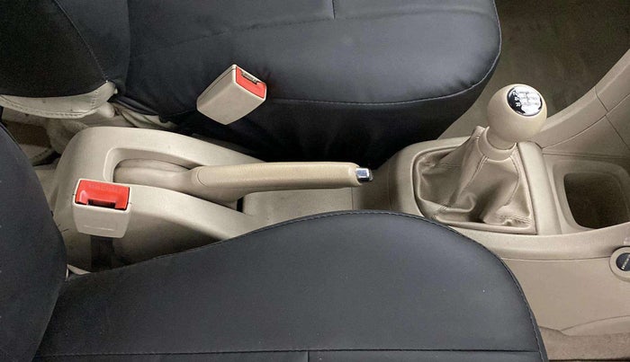 2015 Maruti Swift Dzire VXI, Petrol, Manual, 86,845 km, Gear Lever