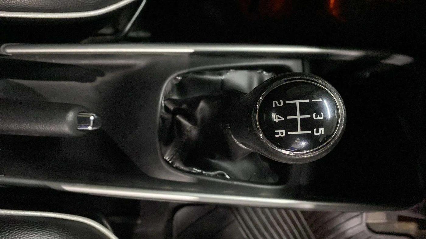2018 Maruti Baleno ZETA PETROL 1.2, Petrol, Manual, 16,164 km, Gear Lever