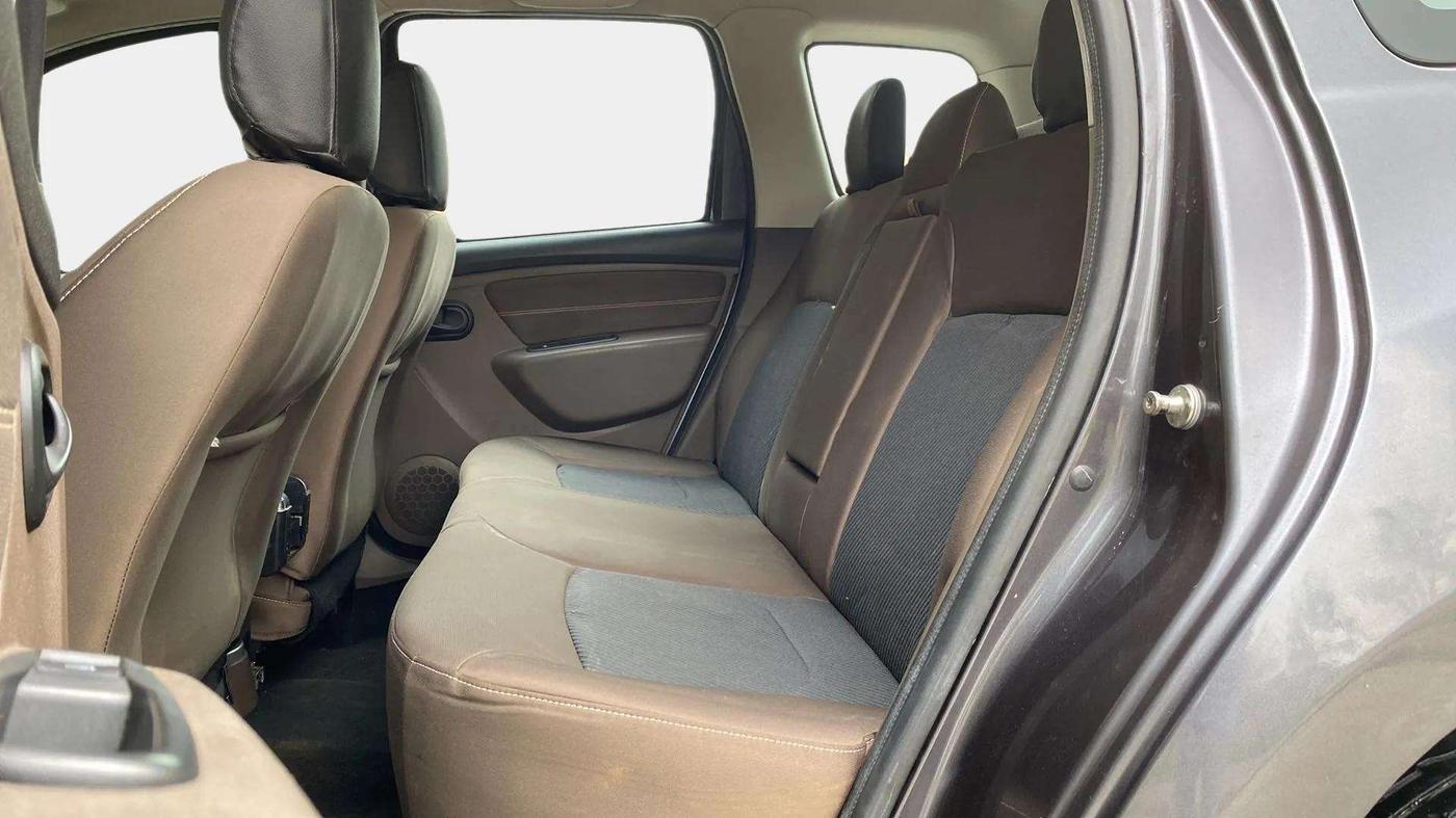 2019 Renault Duster 110 PS RXS 4X2 AMT DIESEL, Diesel, Automatic, 57,101 km, Right Side Rear Door Cabin